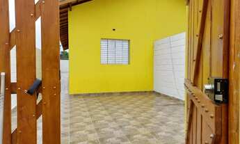 Imagem 2: Casa para venda possui 55 metros quadrados com 2 quartos em Gaviotas - Itanhaém - SP