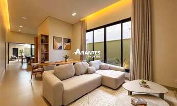 Imagem: Casa em Condomínio com 215m², 4 Suítes