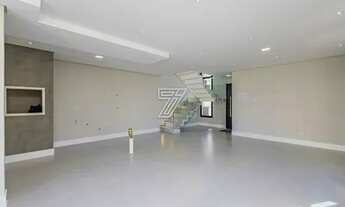 Imagem 7: Casa de Alto Padrão com Terraço Gourmet e 3 Suítes Amplas