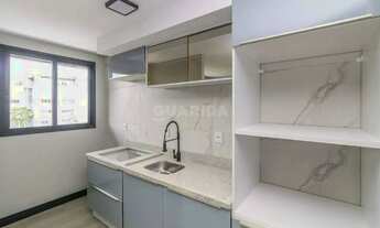 Imagem 7: Apartamento no estilo duplex com 2 dormitórios no bairro Jardim Botânico - Porto Alegre/RS