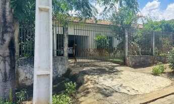 Imagem: Casa à Venda em Conjunto Habitacional Requião