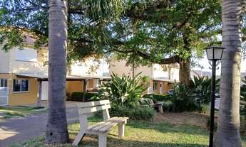 Imagem: Casa 3D com suite, sala ampla com lareira