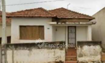 Imagem: Vende se um imóvel bem localizado em Lençois