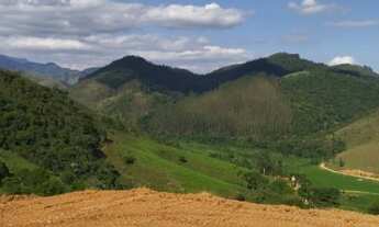Imagem 6: Linda área próximo a cachoeira do roncador