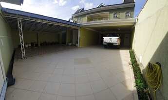 Imagem 3: Casa com 490 m² com 4 quartos sendo 02 suítes 06 vagas no Santa Quitéria - Curitiba - PR