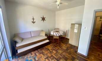 Imagem 3: Apto com sacada e vista para o mar