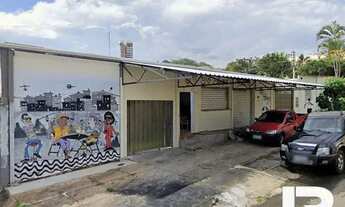 Imagem: Casa com 3 quartos sendo 1 suite e uma sala