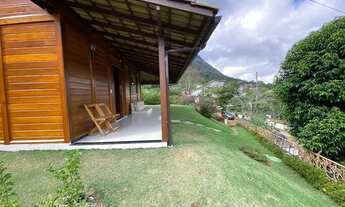 Imagem 7: Casa Rústica Duplex nas Montanhas Capixabas - Refúgio de Conforto e Beleza em Condomínio F