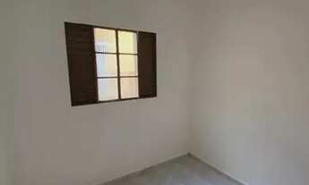 Imagem 7: Casa com 01 dormitório, sala, cozinha, banheiro e área de serviço - sem vaga de garagem.