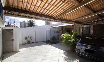 Imagem 7: Belíssima Casa 05 Quartos 02 Suítes (Suíte principal com Closet) Próximo ao Shopping Rei