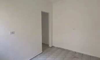 Imagem: Casa com 01 dormitório, sala, cozinha