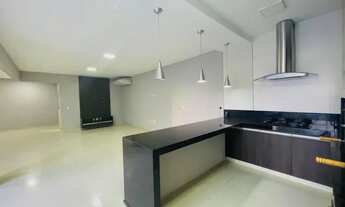 Imagem 6: Casa para venda possui 250 m2 com piscina em Jardim Presidente - Rio Verde - Goiás