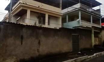 Imagem: Sobrado para venda tem 219 metros quadrados