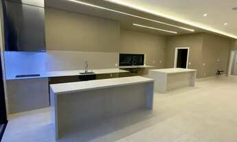 Imagem 3: Sobrado com 5 suítes e mais escritório e home no Florais da Mata