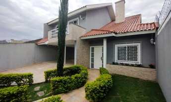 Imagem: Residência - 2 Pvtos - 201 M2 - Mobiliada