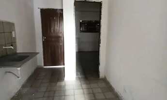 Imagem 4: Casa com 1 quarto na principal de Mangabeira IV!