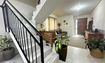 Imagem 3: Casa com 3 dormitórios sendo 1 suíte e 2 vagas de garagem - Bairro Campeche, Florianópolis