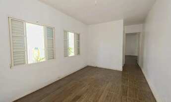 Imagem 5: Casa disponível para venda e locação no Areal, Pelotas - com 210 m², 3 salas amplas, garag