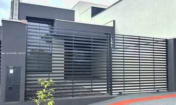 Imagem 2: Casa para Venda em Londrina, Colinas, 3 dormitórios, 1 suíte, 2 banheiros, 1 vaga