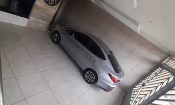 Imagem 2: SARÁTY VENDE - Lindíssima casa com 6 suítes, piscina e churrasqueira na Avenida Ceará