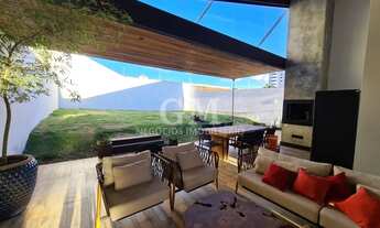 Imagem 2: Linda casa térrea no centro de Campo Grande - Alto padrão!