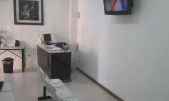 Imagem 3: Alugo Galpão Comercial no Centro de Nova Iguaçu com 240m², Rua Santa Luzia, nº. 204