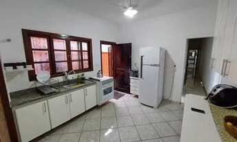 Imagem 5: Casa de 03 dormitórios, a 500 metros da praia, com ótima localização próxima ao comércio!