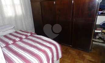 Imagem 5: Casa com 150 M² de área útil, possuindo 3 dormitórios, 2 salas, banheiro e 7 vagas de gara