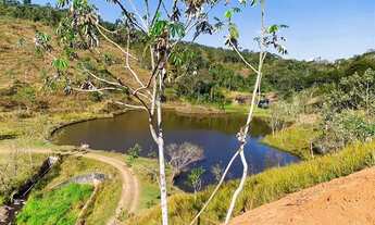 Imagem 2: Lote/Terreno para venda possui 600 metros quadrados em Centro - Igaratá - SP