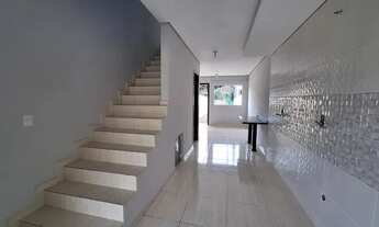 Imagem 7: ALUGO Sobrado Geminado c/ 2 quartos, Sacada, Amplo Terreno no Bairro Vila Nova - Joinville