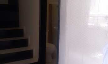 Imagem 4: Sobrado aceito carro