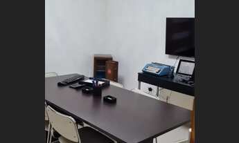 Imagem 3: Casa para venda possui 130 metros quadrados com 1 quarto em Centro - Jundiaí - SP