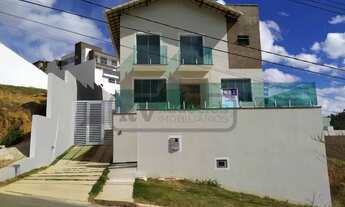 Imagem 2: )(- Casa de alto padrão com 3 quartos em condomínio Nova Gramado em bairro Grama