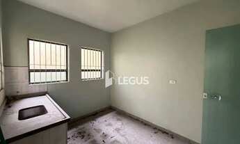 Imagem 6: Excelente Loja Comercial na Fradique Coutinho 300 m² e Alta Visibilidade