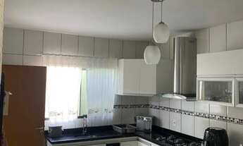 Imagem 3: Casa à Venda - 98m² Construídos