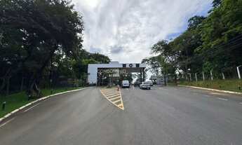 Imagem 2: Terreno Exclusivo para Seu Projeto dos Sonhos