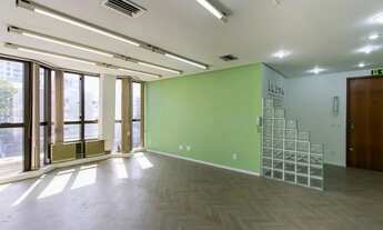 Imagem 6: Sala com 35,60 m² de área privativa no edifício Erico Veríssimo Center