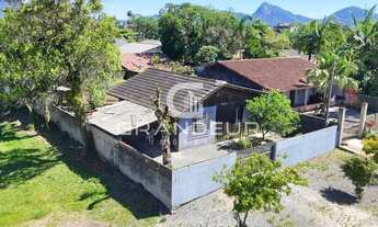 Imagem 5: Terreno de Esquina no Piçarras , com 411m², Aterrado, Murado e com Casa Mista. OPORTUNIDAD