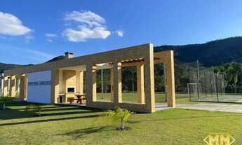 Imagem 2: Terreno condominio de alto padrão em meio à natureza