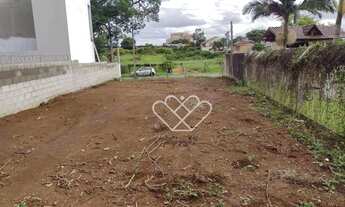 Imagem 2: Terreno Amplo e Escriturado à Venda Pronto para Construir, Próximo à Dorival e ao Centro