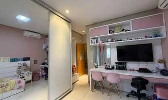 Imagem 7: Imóvel para aluguel tem 220 metros quadrados com 4 quartos em Jardins Valência - Goiânia