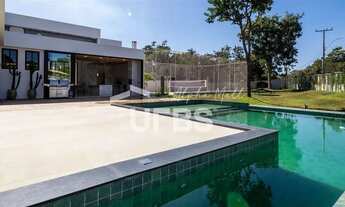 Imagem 2: Casa Térrea de Esquina no Villa Verde