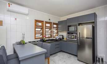 Imagem 2: Casa, Moinhos de Vento/Canoas 2 dormitórios, 1 suíte, espaço gourmet, 3 vagas cobertas, se