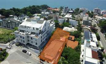 Imagem: Terreno à venda no bairro Canasvieiras