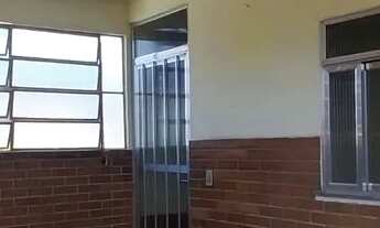 Imagem 7: Sobrado, quarto e sala com terraço gigante na Aritiba Realengo