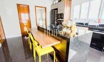 Imagem: Casa com 4 quartos à venda, 320 m² - Condomínio