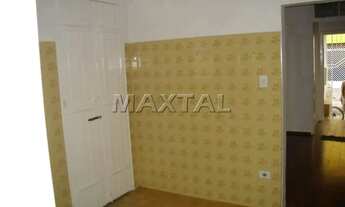 Imagem 3: Casa térrea com 100 m², próxima a estação Tiradentes, com 1 dormitório, sala, cozinha e se