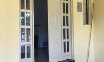 Imagem: Alugo Kitnet no Bairro Feu Rosa