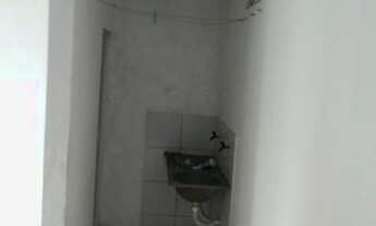 Imagem 3: Quitinetes No fundo da feirinha da João Durval, Feira de Santana