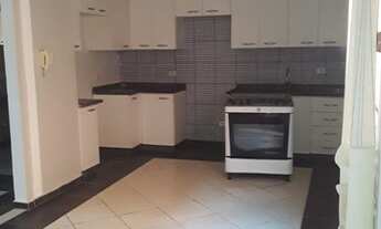 Imagem 6: Sobrado no Jardim Menegazzo, região lago Jaboti